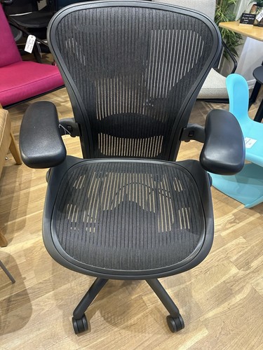 Herman miller aeron - herman, a