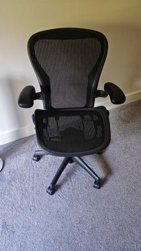 Herman miller aeron classic - herman,