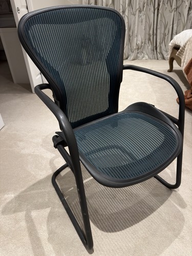 Herman miller aeron office - miller,