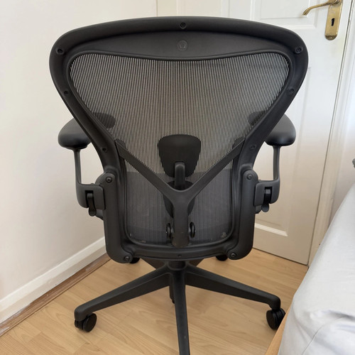 Herman miller aeron chair - herman,