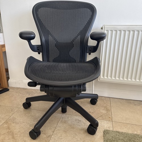 Herman miller aeron chair - herman,