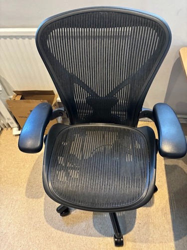 Herman miller aeron - herman, b