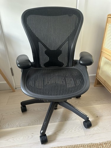 Herman miller aeron classic - miller,