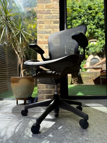 Herman miller aeron office - herman,