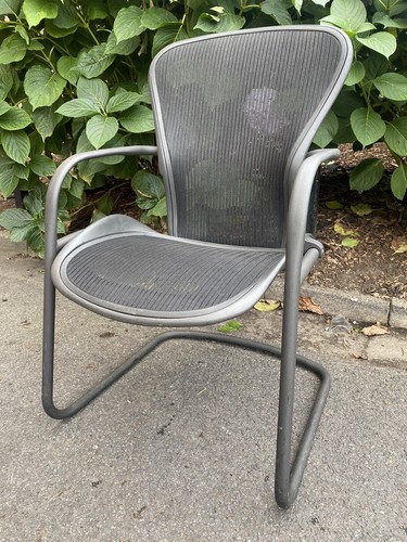 Herman miller aeron - miller,