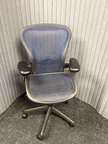 Herman miller aeron - aeron, size