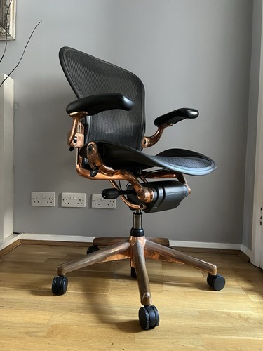 Herman miller aeron - miller,