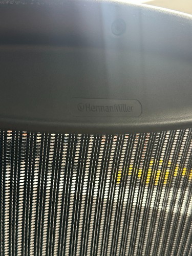 Herman miller aeron chair - aeron,