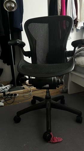 Herman miller aeron - herman, office
