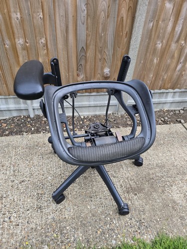 Herman miller aeron size - herman,