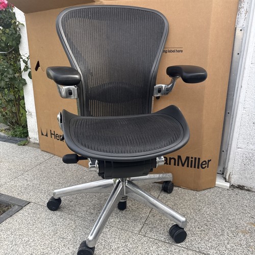 Herman miller aeron chair size - miller,