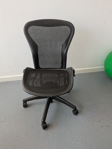 Herman miller aeron - miller, office