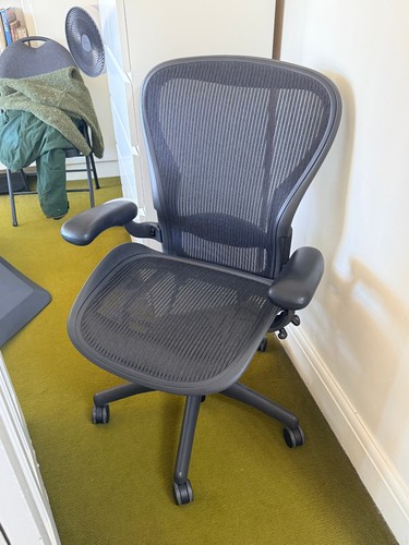 Herman miller aeron chair size - aeron,