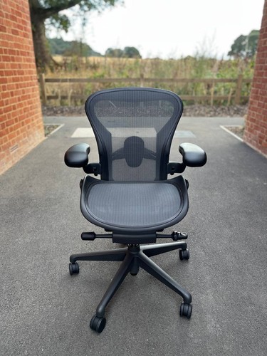 Herman miller aeron - miller,