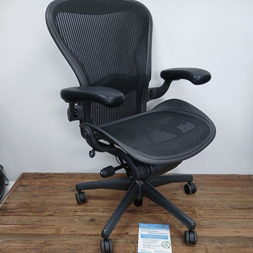 Herman miller aeron size in - miller,