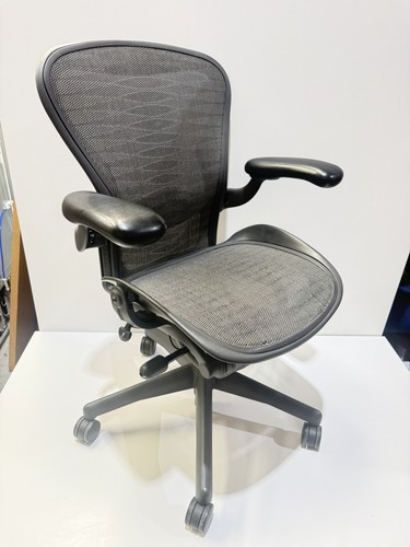 Herman miller aeron - aeron, size